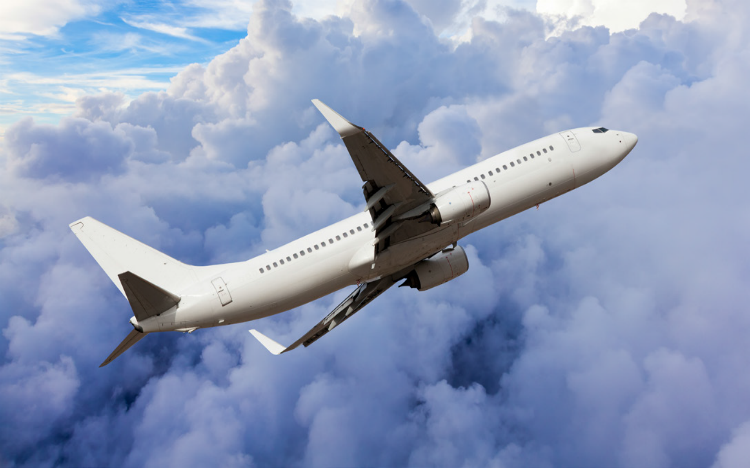 Modelo de bajo costo obliga a aerolíneas a ser más competitivas